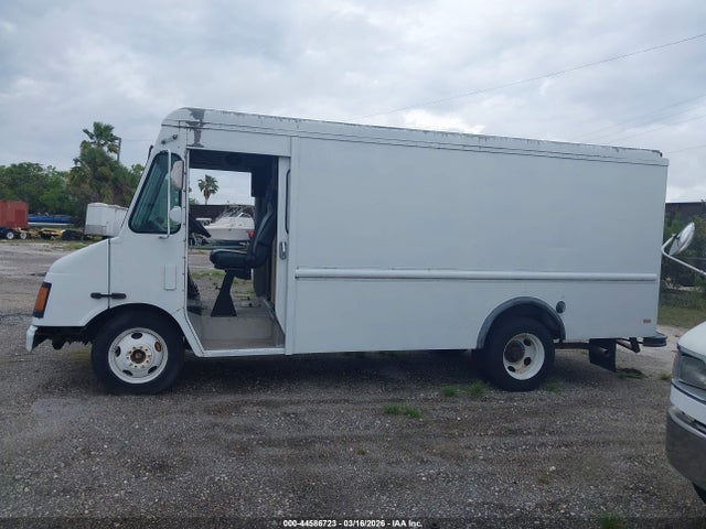 Workhorse Custom Chassis Forward Control Chassis P4500