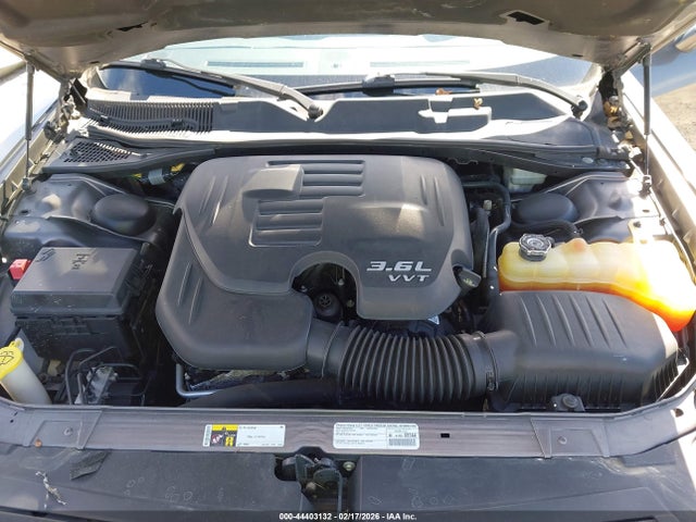 Dodge Challenger Sxt