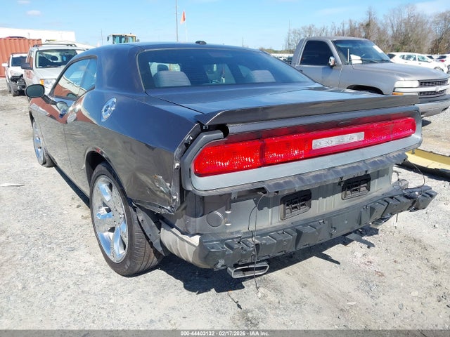 Dodge Challenger Sxt