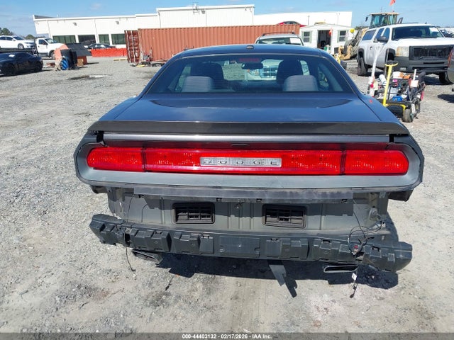 Dodge Challenger Sxt