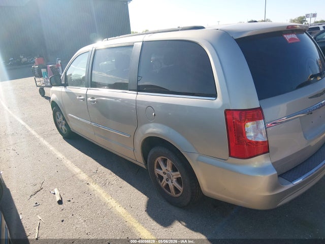 Chrysler Town & Country Touring