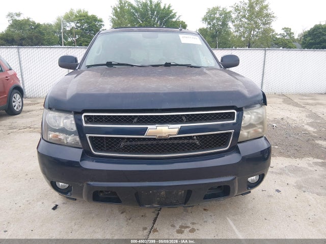 Chevrolet Suburban 1500 Lt2