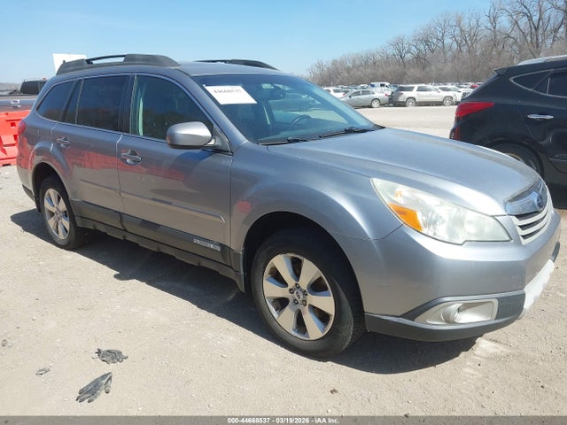 Salvage Subaru Outback Image