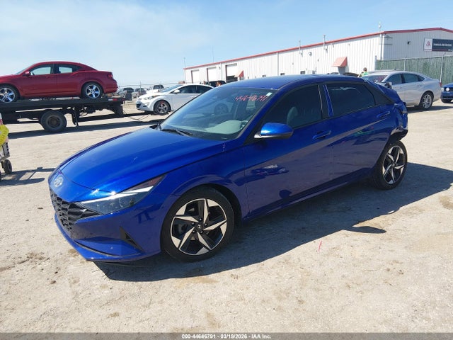 Hyundai ELANTRA Sel