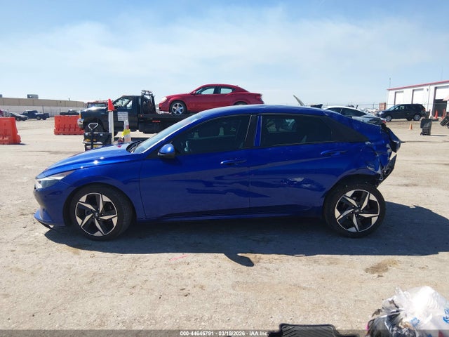 Hyundai ELANTRA Sel