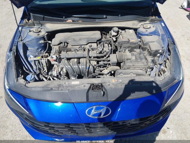 Hyundai ELANTRA Sel