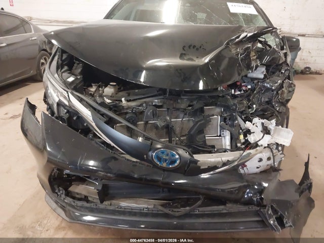 Toyota Sienna Le