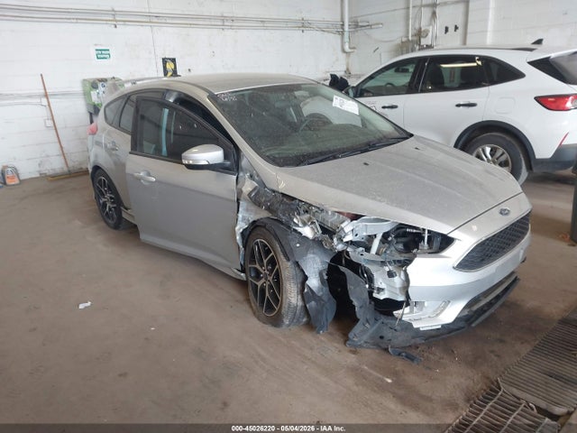 Salvage Ford Focus Image