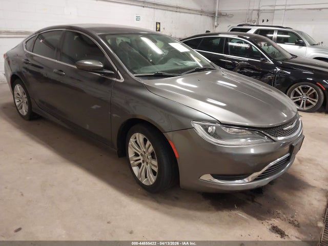 Salvage Chrysler 200 Image