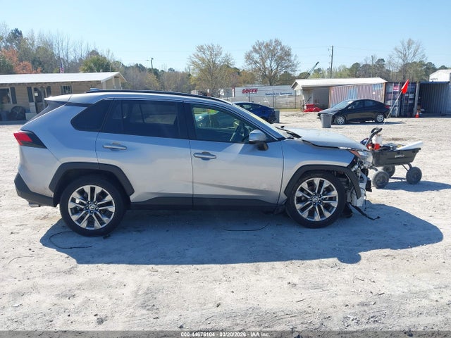 Toyota RAV4 Xle Premium