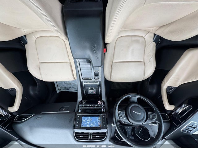 Jaguar F-PACE 30t Premium