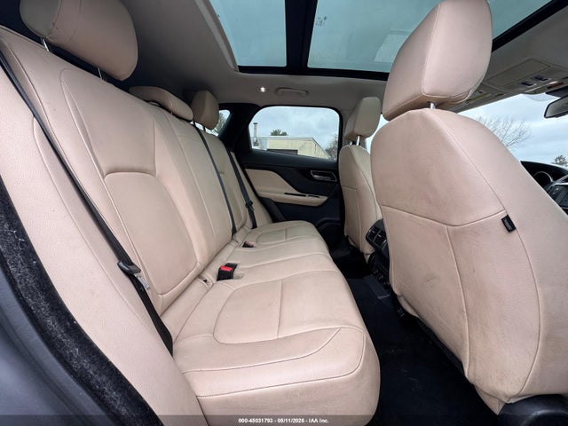 Jaguar F-PACE 30t Premium