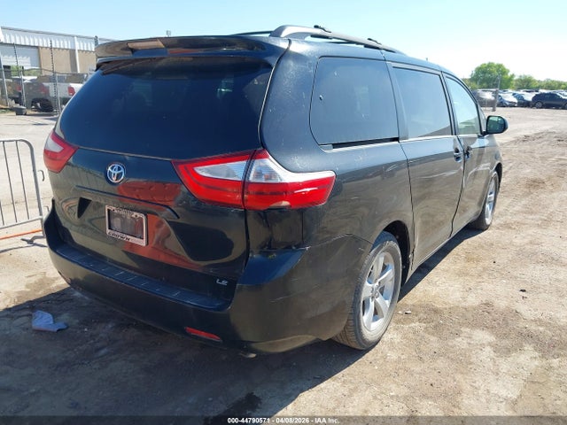 Toyota Sienna Le 8 Passenger