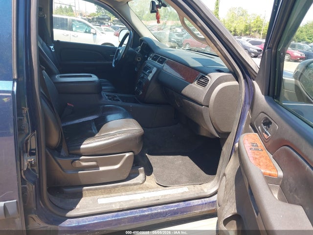 Chevrolet Suburban 1500 Lt