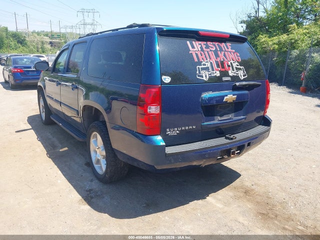 Chevrolet Suburban 1500 Lt