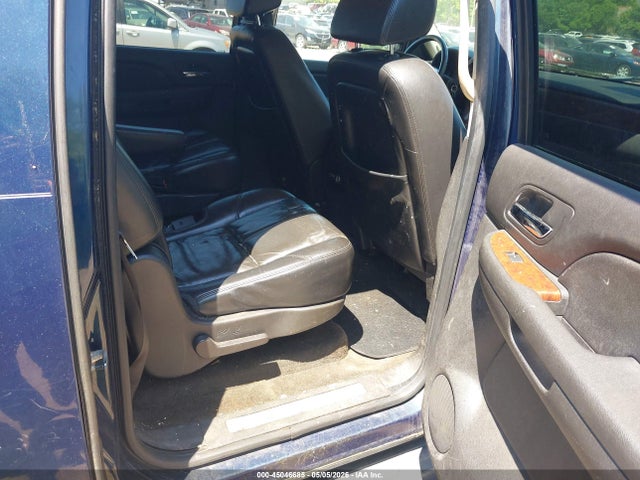 Chevrolet Suburban 1500 Lt