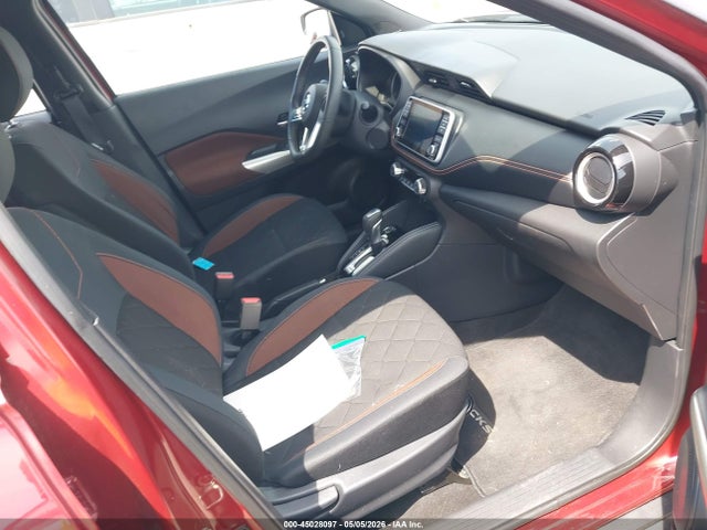 Nissan Kicks Sr