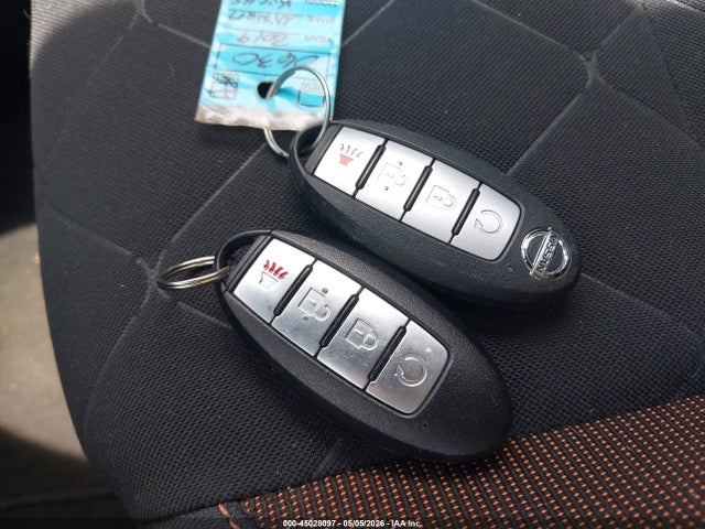 Nissan Kicks Sr