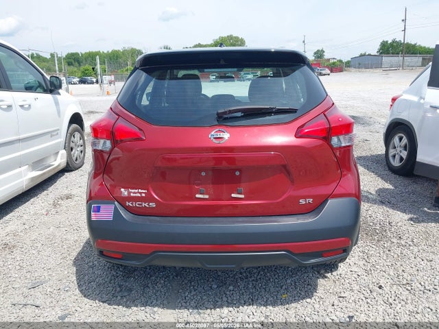 Nissan Kicks Sr