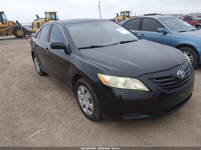 Salvage Toyota Camry Image