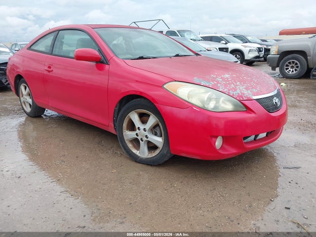 Salvage Toyota Camry Image
