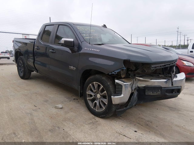 Salvage Chevrolet Silverado 1500 Image