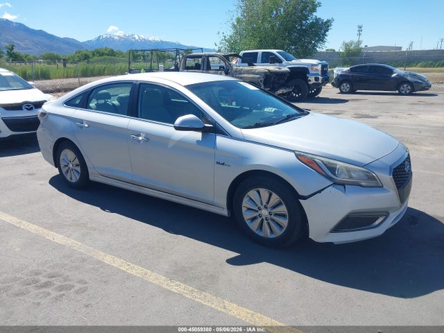 Salvage Hyundai SONATA Image