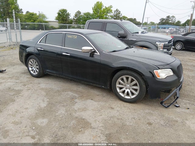 Salvage Chrysler 300 Image