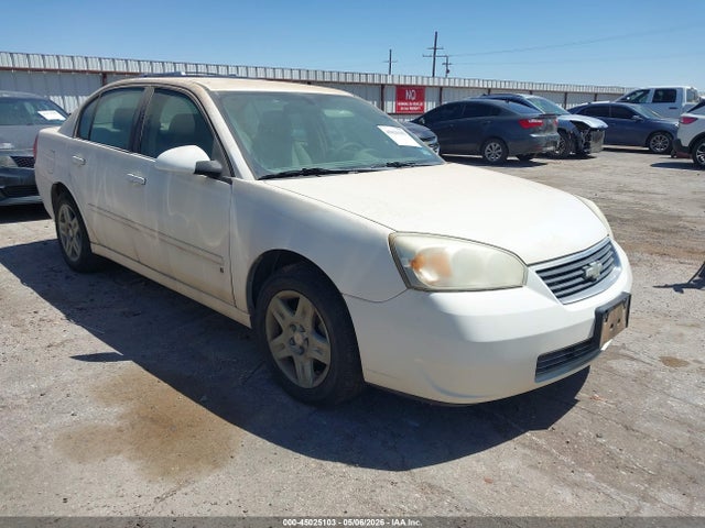 Salvage Chevrolet Malibu Image