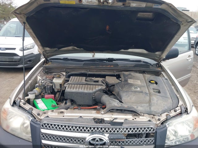 Toyota Highlander V6