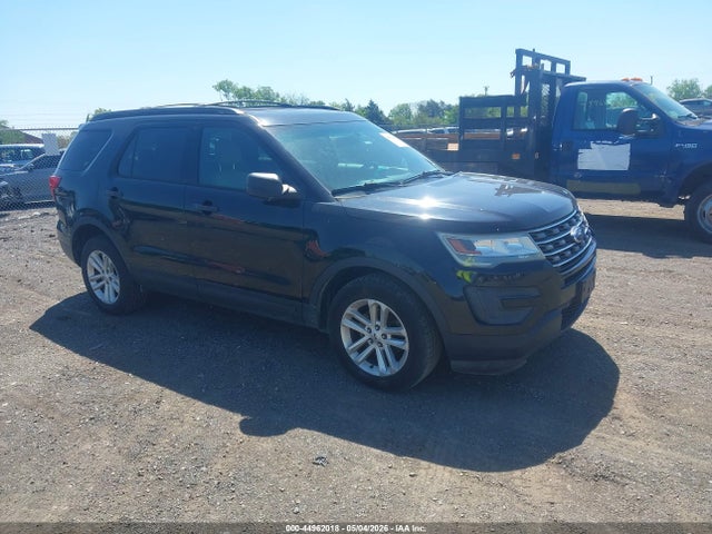 Salvage Ford Explorer Image