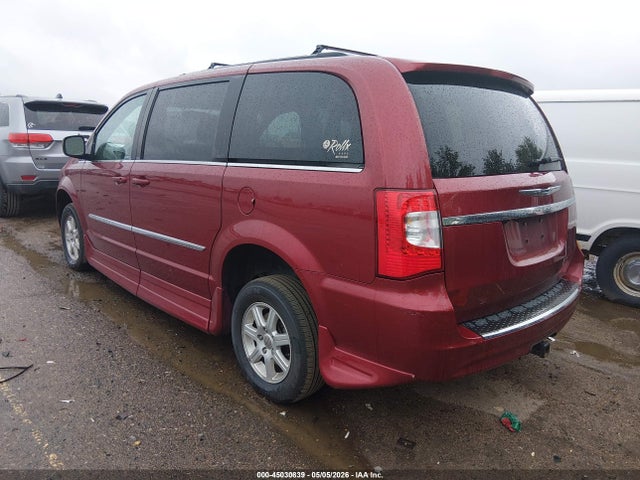 Chrysler Town & Country Touring