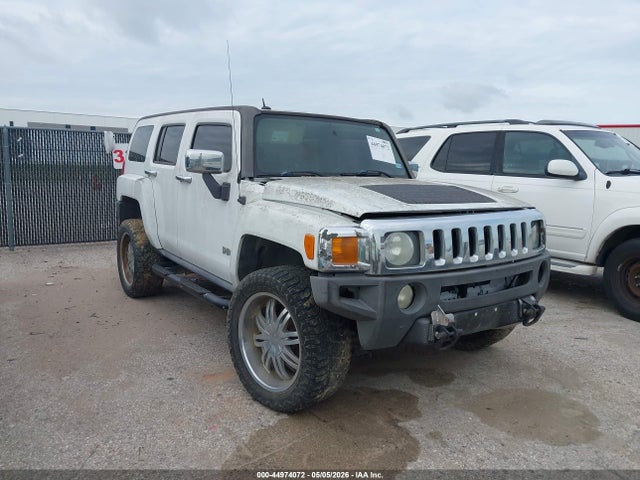 Salvage HUMMER H3 Image