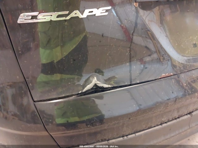 Ford Escape S