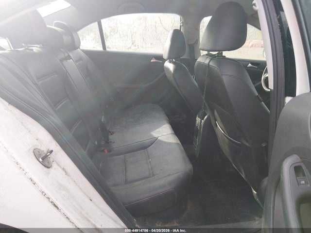 Volkswagen Jetta 1.8t Se