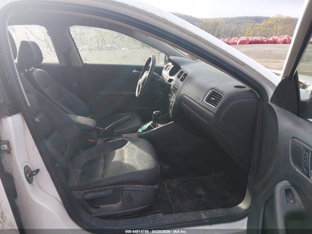 Volkswagen Jetta 1.8t Se