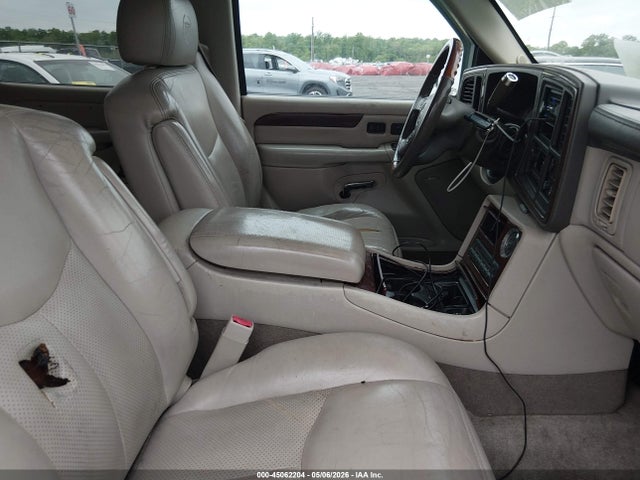 Cadillac Escalade Standard
