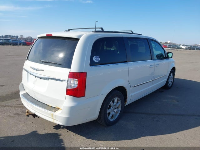 Chrysler Town & Country Touring
