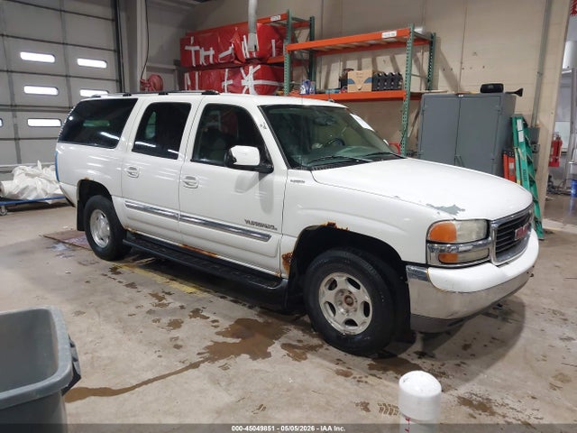 Salvage GMC Yukon Image