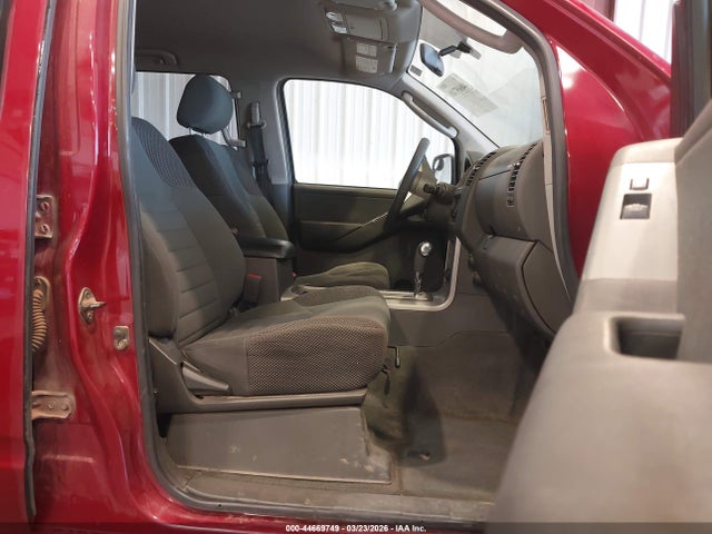Nissan Pathfinder S