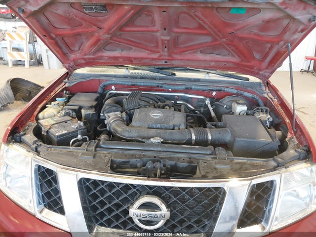 Nissan Pathfinder S