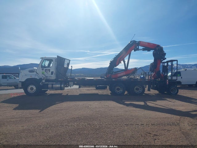 Freightliner 114sd
