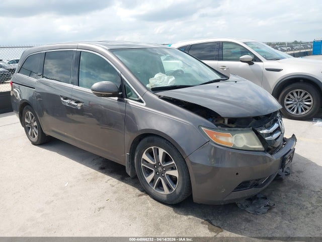 Salvage Honda Odyssey Image