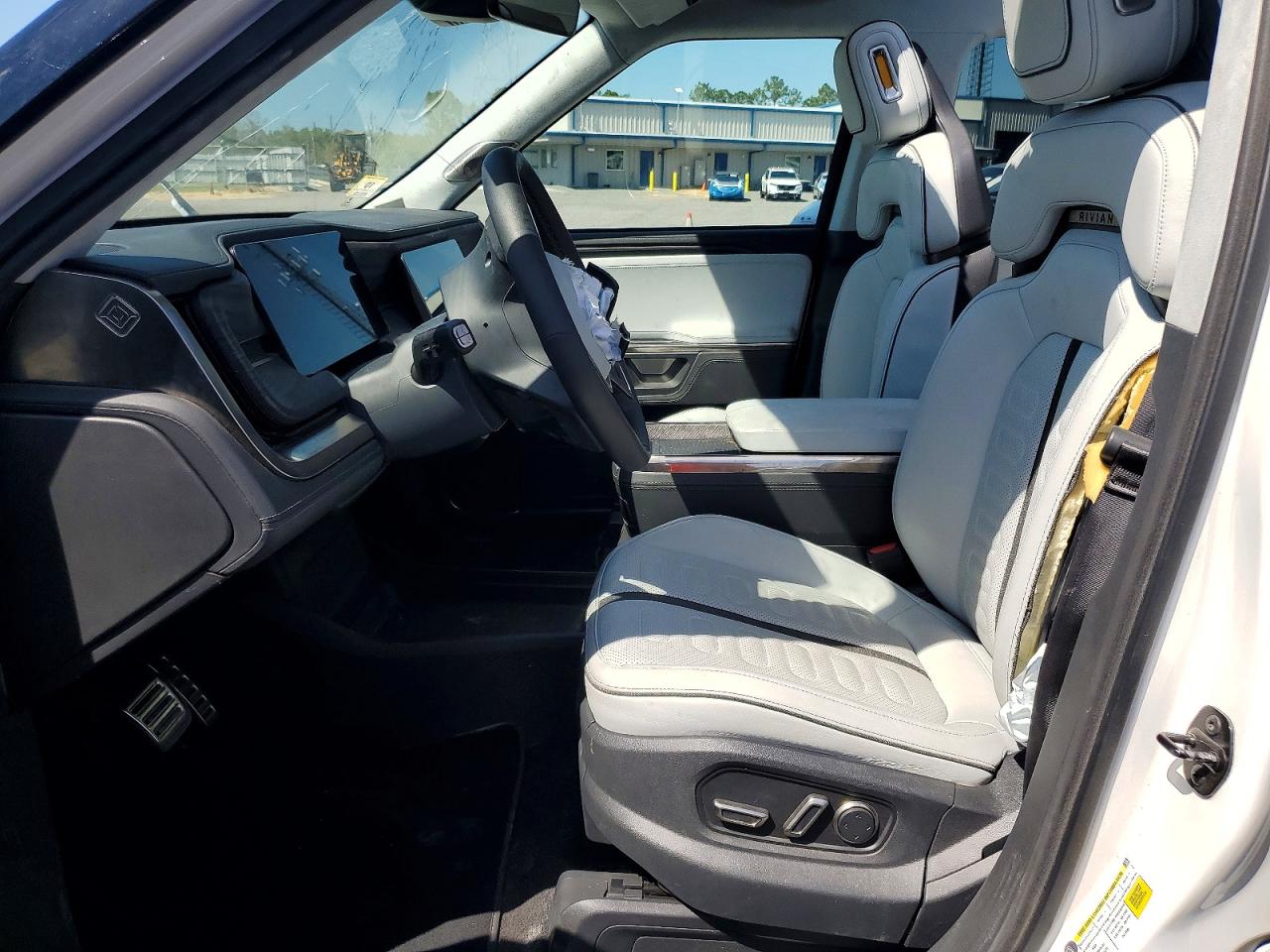 Rivian Ris Adventure