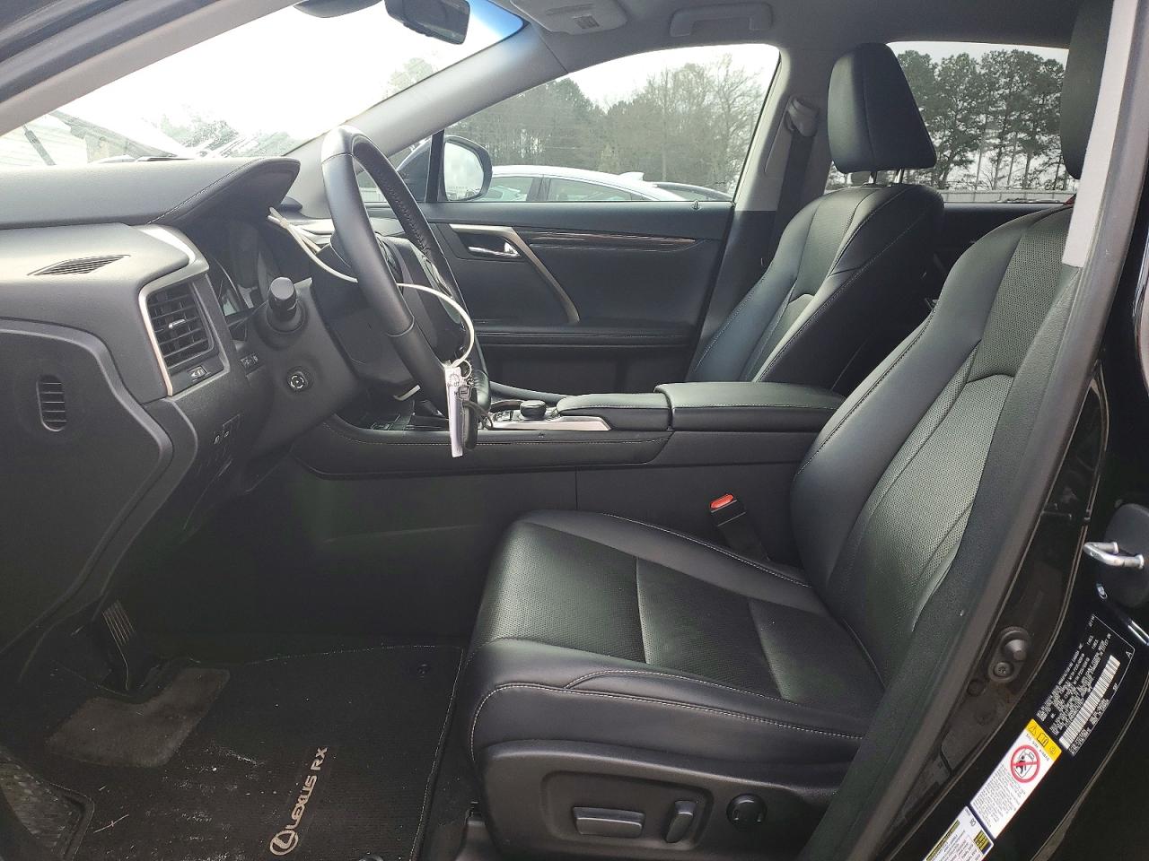 Lexus RX Base