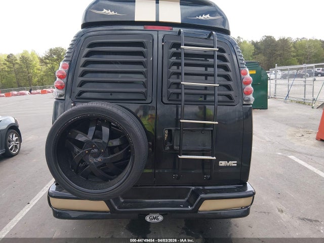 GMC Savana Upfitter