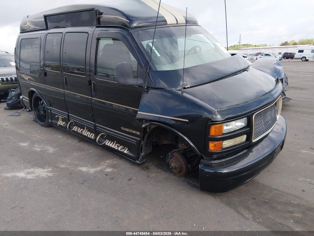 Salvage GMC Savana Image