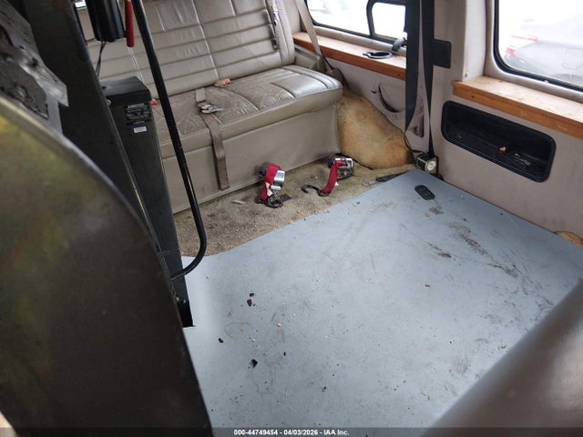 GMC Savana Upfitter