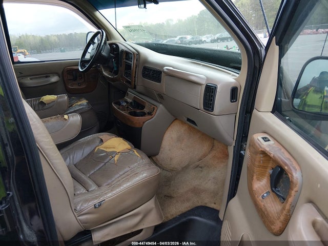 GMC Savana Upfitter