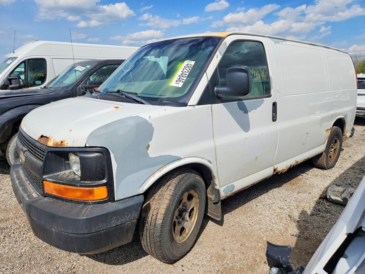 Salvage Chevrolet Express Image